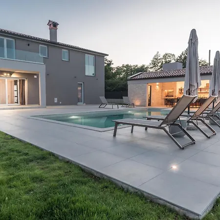 Villa Laura *